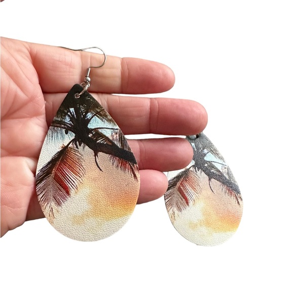 Palm Tree and Sky Tropical Leather Teardrop Earrings - Picture 3 of 3